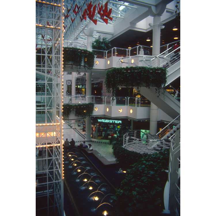 St Louis Center Mall